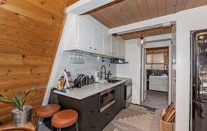 Peaceful Mountain A-Frame Escape Near Bear Lake - Big Bear Lake, California