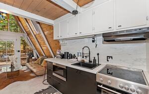 Peaceful Mountain A-Frame Escape Near Bear Lake - Big Bear Lake, California