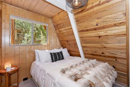 Peaceful Mountain A-Frame Escape Near Bear Lake - Big Bear Lake, California