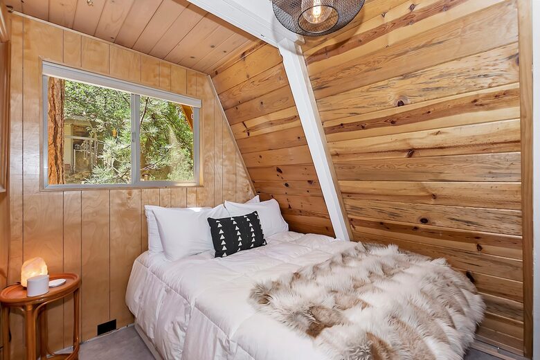 Peaceful Mountain A-Frame Escape Near Bear Lake - Big Bear Lake, California