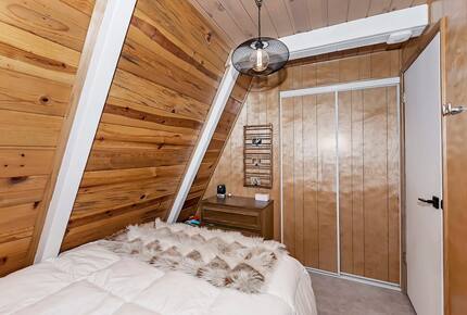 Peaceful Mountain A-Frame Escape Near Bear Lake - Big Bear Lake, California