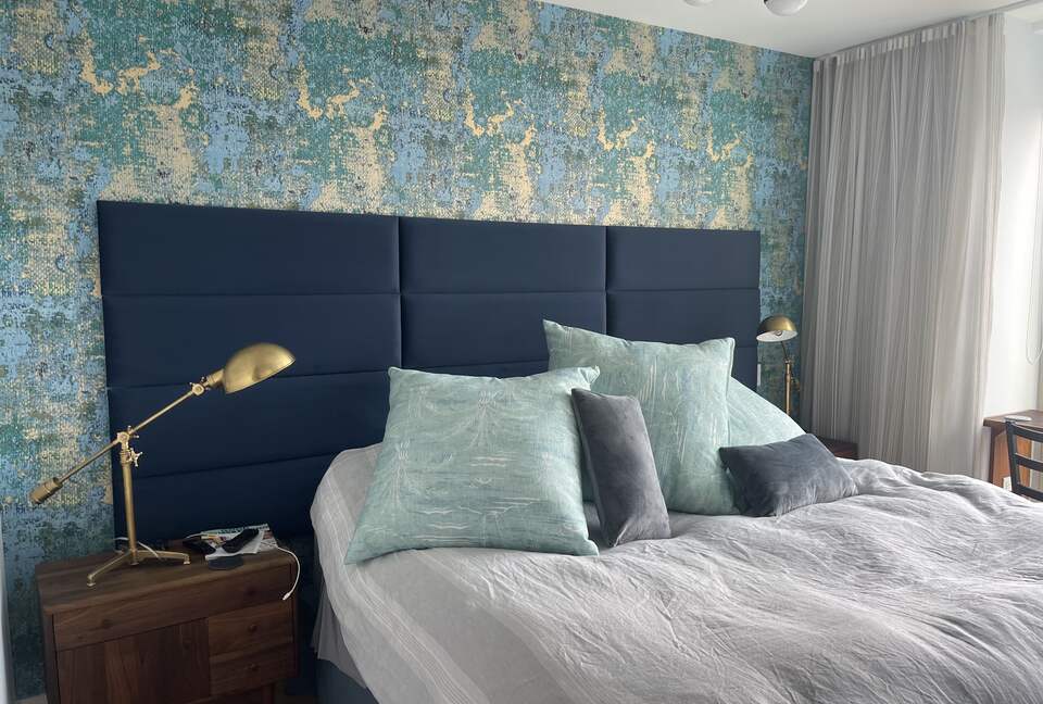 Modern Manhattan Retreat in the Heart of The East Village - New York, New York