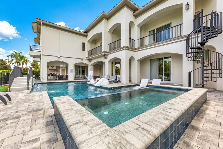 Reunion | Royal Mansion - Kissimmee, Florida