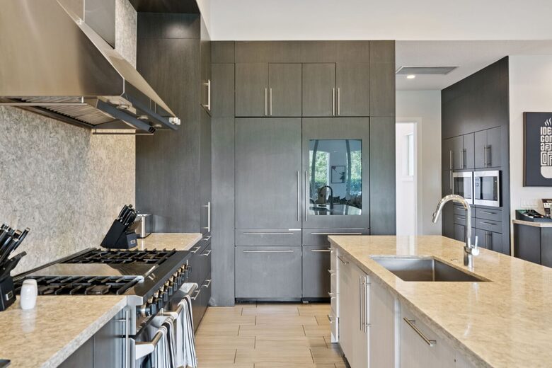 Reunion | Royal Mansion - Kissimmee, Florida