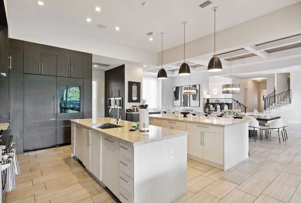 Reunion | Royal Mansion - Kissimmee, Florida