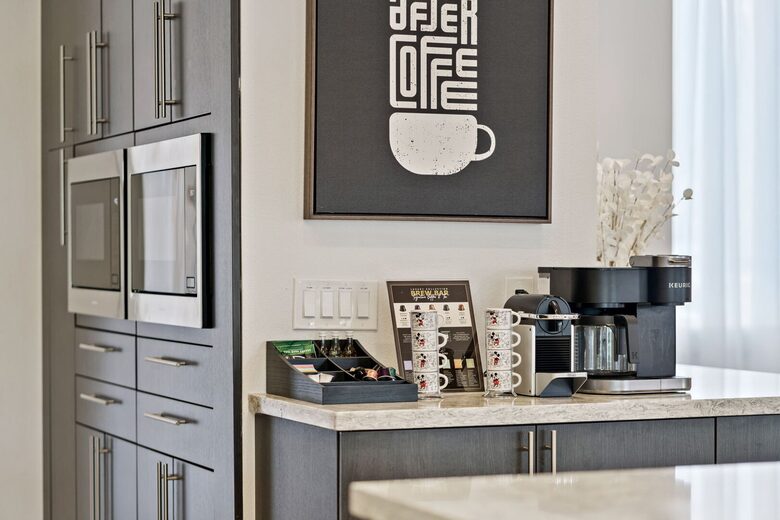 Reunion | Royal Mansion - Kissimmee, Florida