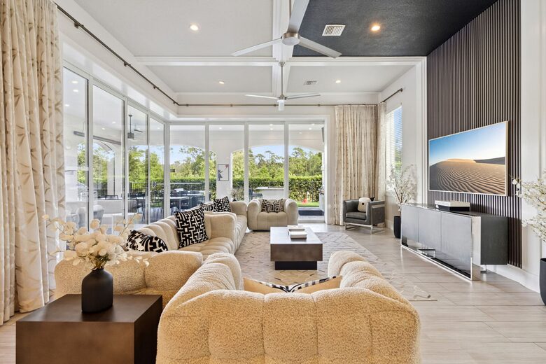 Reunion | Royal Mansion - Kissimmee, Florida