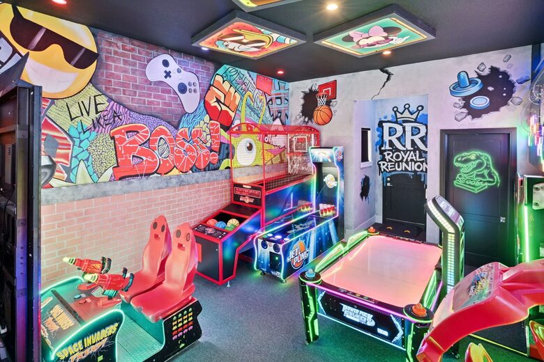 Reunion | Royal Mansion - Kissimmee, Florida