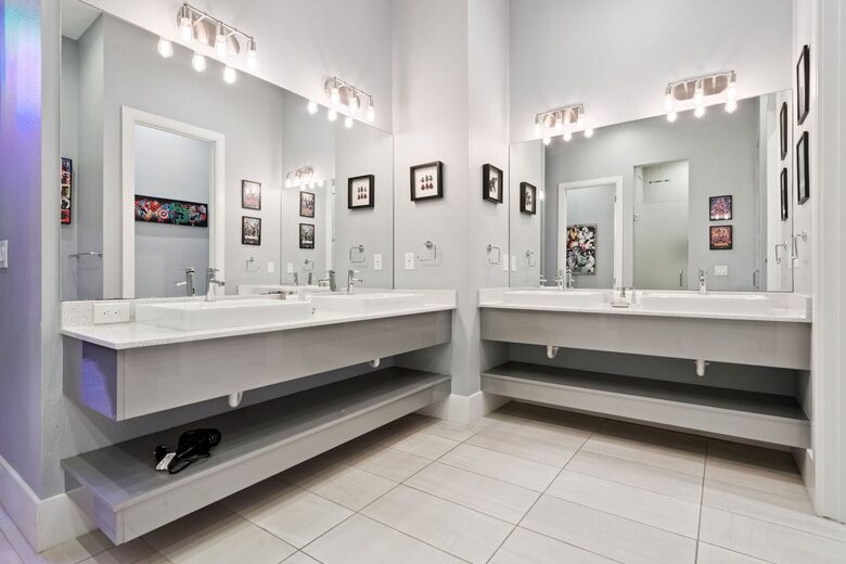 Reunion | Royal Mansion - Kissimmee, Florida