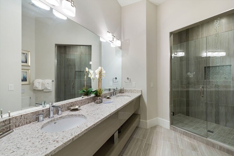 Reunion | Royal Mansion - Kissimmee, Florida