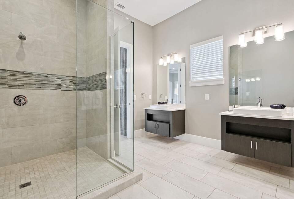 Reunion | Royal Mansion - Kissimmee, Florida