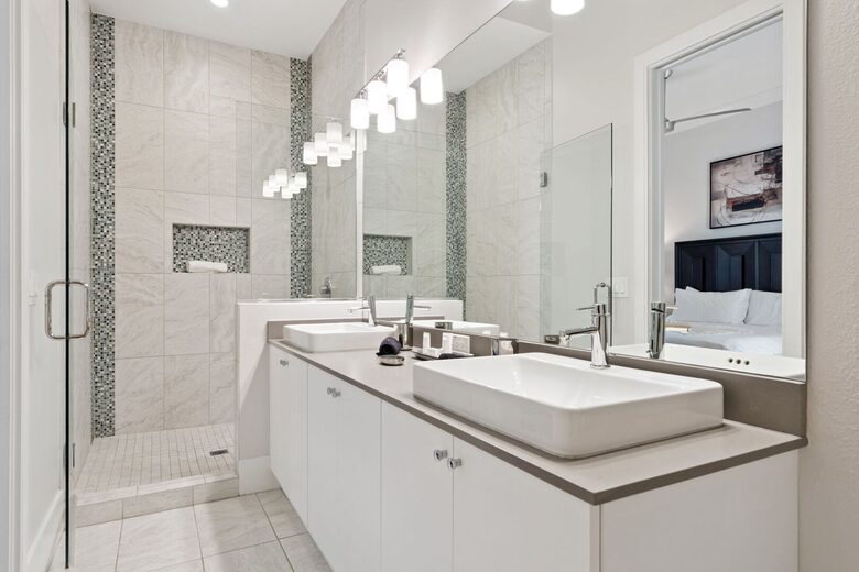 Reunion | Royal Mansion - Kissimmee, Florida