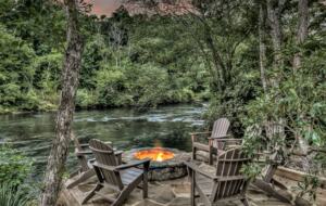 Luxury Riverfront Escape in the Blue Ridge Mountains - Mineral Bluff, Georgia