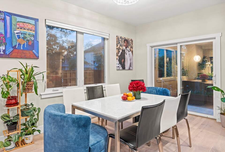 Elegant 5-Bedroom Home near Tech Hubs and Wine Country - San Jose, California