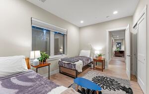 Elegant 5-Bedroom Home near Tech Hubs and Wine Country - San Jose, California