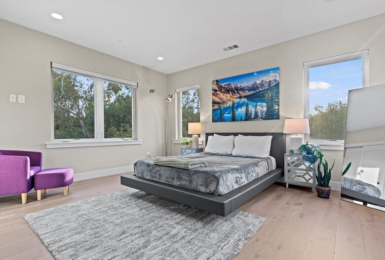 Elegant 5-Bedroom Home near Tech Hubs and Wine Country - San Jose, California