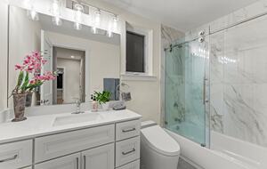 Elegant 5-Bedroom Home near Tech Hubs and Wine Country - San Jose, California