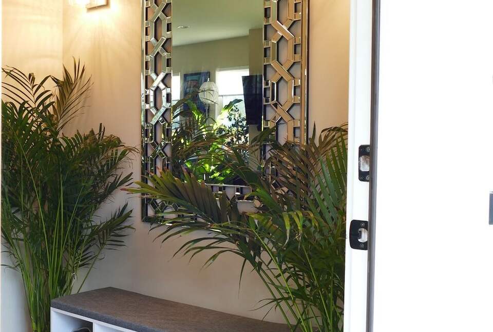 Elegant 5-Bedroom Home near Tech Hubs and Wine Country - San Jose, California