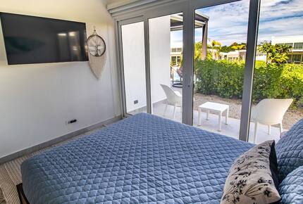 Tropical Luxury Retreat Steps from Avellanas Surf - Playa Avellanas, Costa Rica