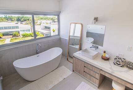 Tropical Luxury Retreat Steps from Avellanas Surf - Playa Avellanas, Costa Rica