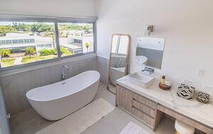 Tropical Luxury Retreat Steps from Avellanas Surf - Playa Avellanas, Costa Rica