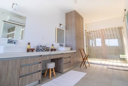 Tropical Luxury Retreat Steps from Avellanas Surf - Playa Avellanas, Costa Rica