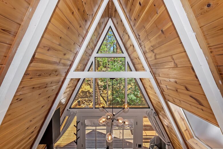 Peaceful Mountain A-Frame Escape Near Bear Lake - Big Bear Lake, California