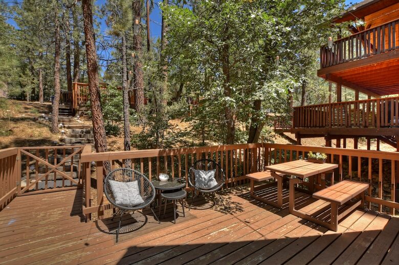 Peaceful Mountain A-Frame Escape Near Bear Lake - Big Bear Lake, California