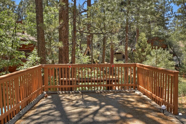 Peaceful Mountain A-Frame Escape Near Bear Lake - Big Bear Lake, California