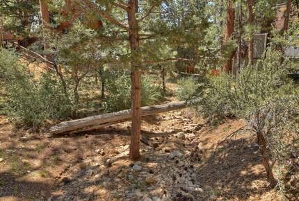 Peaceful Mountain A-Frame Escape Near Bear Lake - Big Bear Lake, California