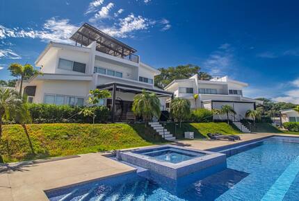 Tropical Luxury Retreat Steps from Avellanas Surf - Playa Avellanas, Costa Rica