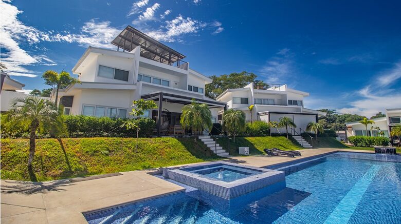 Tropical Luxury Retreat Steps from Avellanas Surf - Playa Avellanas, Costa Rica