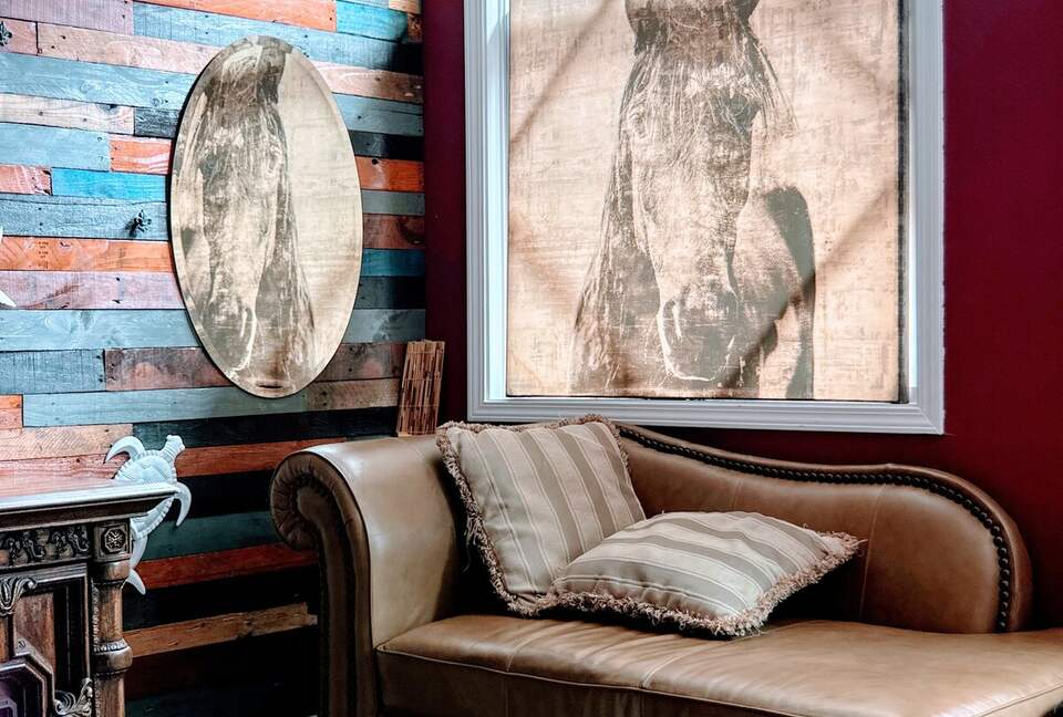 Baronne Street Creative Retreat - New Orleans, Louisiana