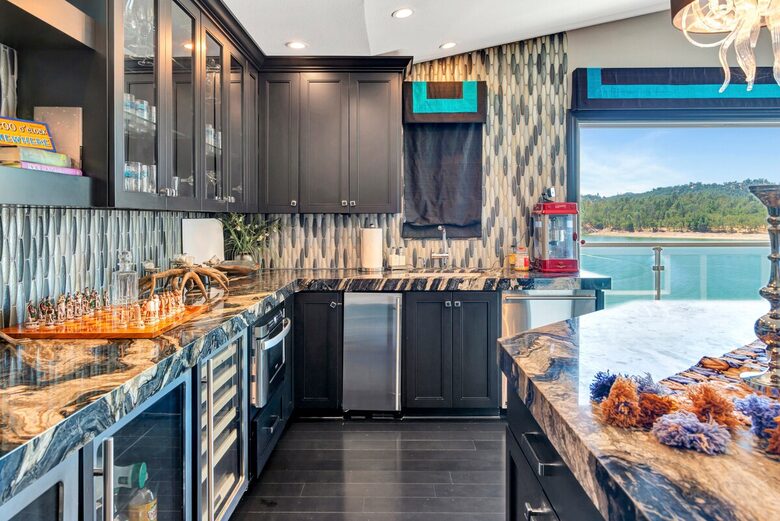 Lake Nacimiento Waterfront Haven for Family & Friends - Bradley, California