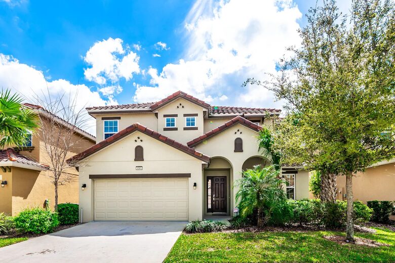 Elegant Lakeview Escape at Solterra Resort - Davenport, Florida