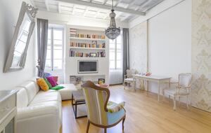 Charming Roman Apartment Near Piazza Navona - Rome, Italy