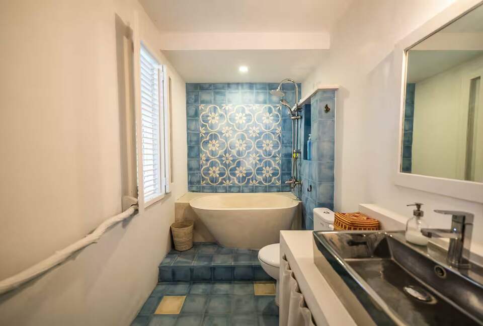 Tropical Escape near Bali’s Iconic Surf Beaches - Canggu, Indonesia