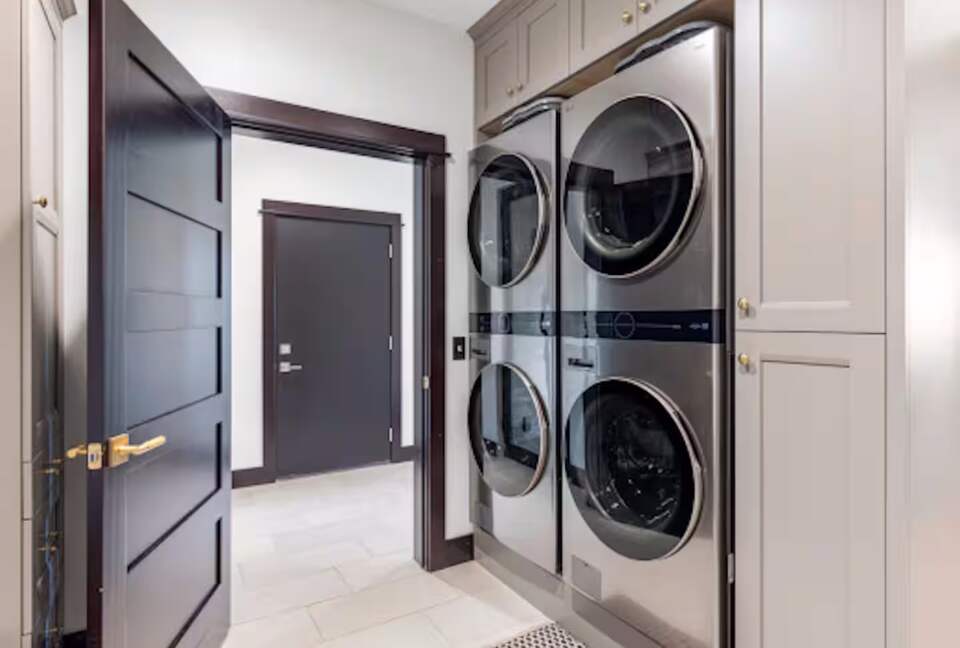 Expansive Montana Getaway with Views & Modern Comforts - Anaconda, Montana