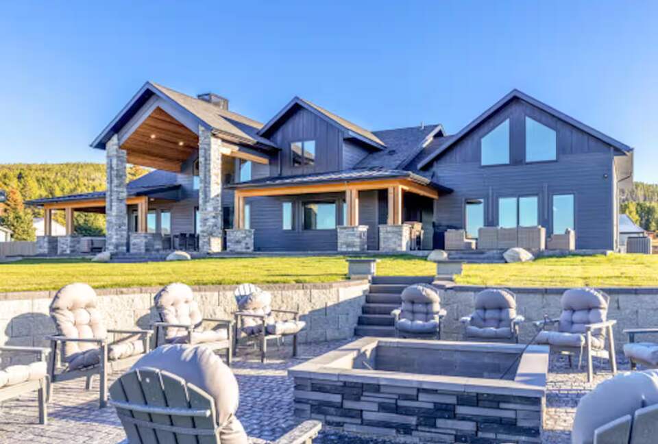 Expansive Montana Getaway with Views & Modern Comforts - Anaconda, Montana