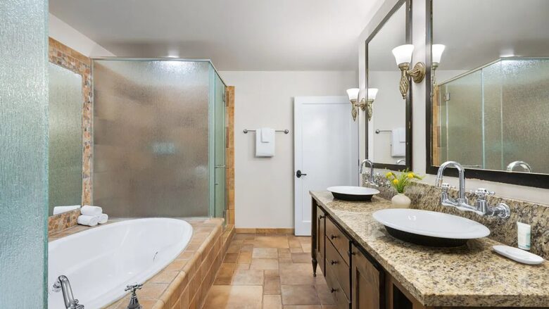 Wild Oak Ranch, San Antonio - Two-Bedroom Lock-Off Villa - San Antonio, Texas