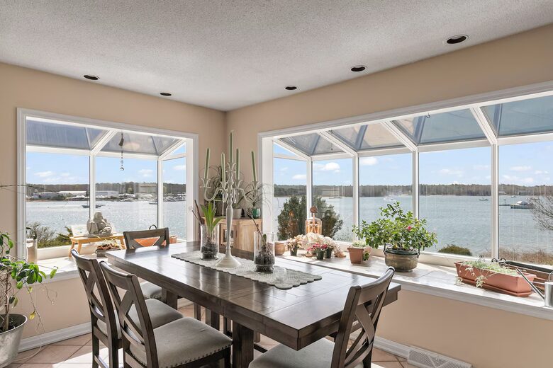 Oceanfront Handy Point Home with Panoramic Views - Pocasset, Massachusetts