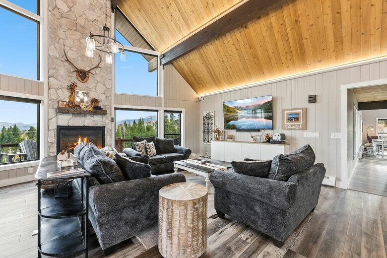 The Heart of Ski Country! - Silverthorne, Colorado