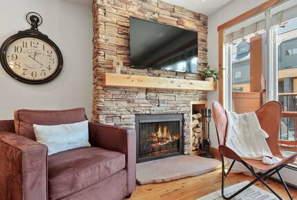 Ski-In Convenience Meets Mountain Charm on Park Avenue - Breckenridge, Colorado