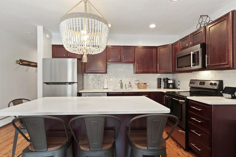 Ski-In Convenience Meets Mountain Charm on Park Avenue - Breckenridge, Colorado