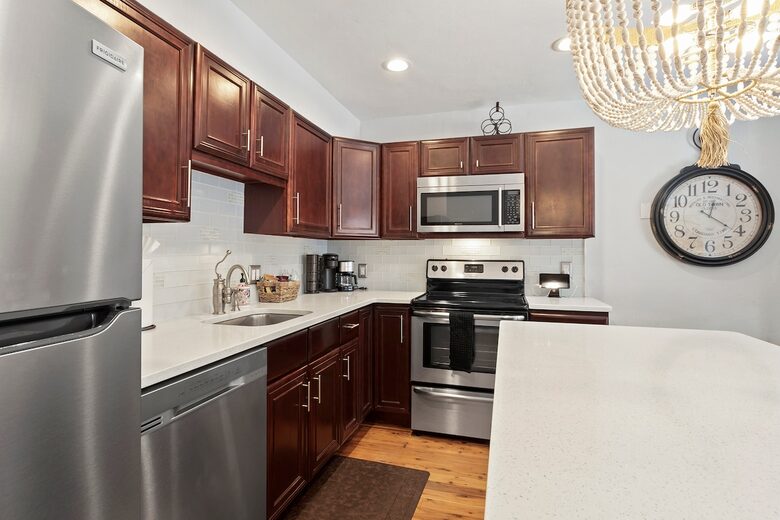 Ski-In Convenience Meets Mountain Charm on Park Avenue - Breckenridge, Colorado