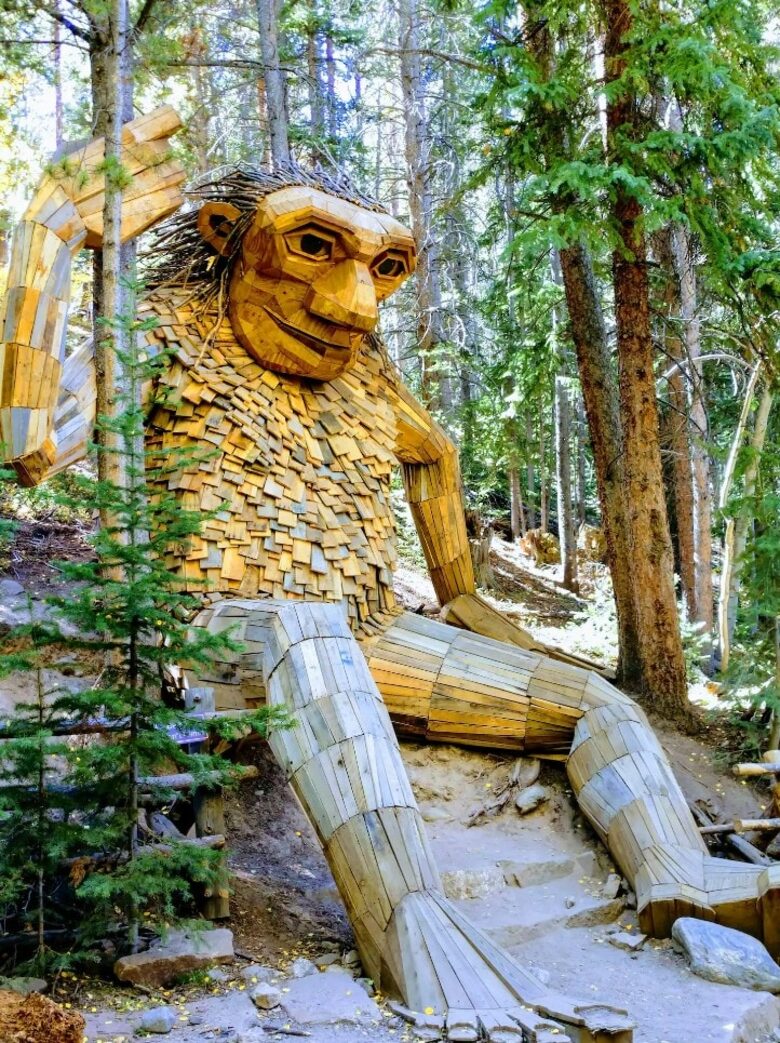 Ski-In Convenience Meets Mountain Charm on Park Avenue - Breckenridge, Colorado