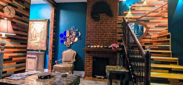 Baronne Street Creative Retreat - New Orleans, Louisiana