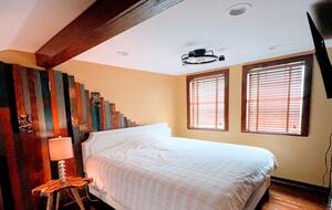 Baronne Street Creative Retreat - New Orleans, Louisiana