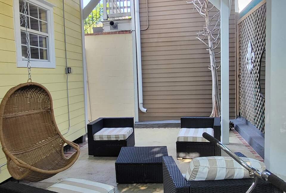 Baronne Street Creative Retreat - New Orleans, Louisiana