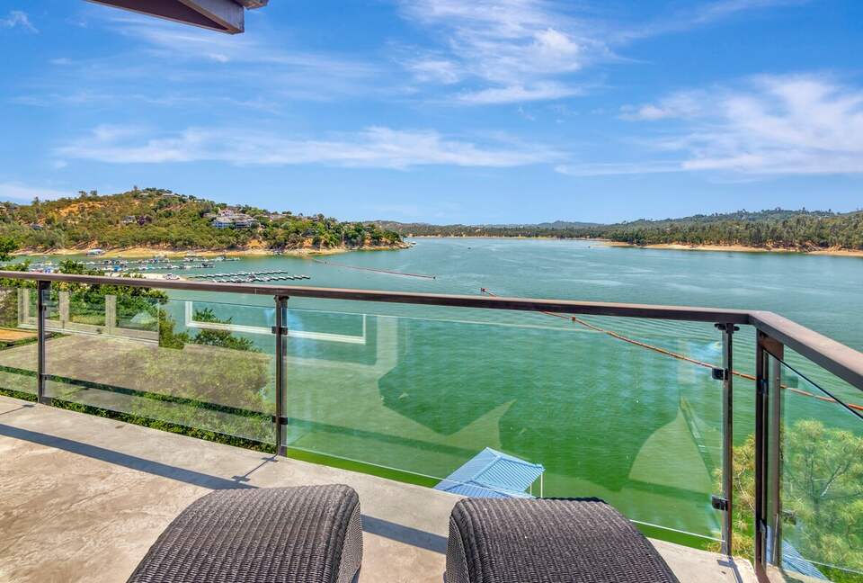 Lake Nacimiento Waterfront Haven for Family & Friends - Bradley, California